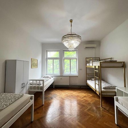 Rooms Miklosiceva Любляна Екстериор снимка