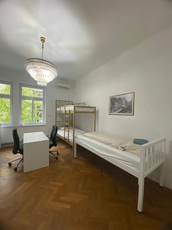 Rooms Miklosiceva Любляна Екстериор снимка
