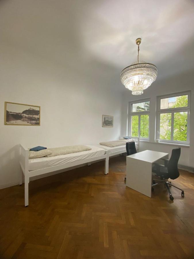 Rooms Miklosiceva Любляна Екстериор снимка