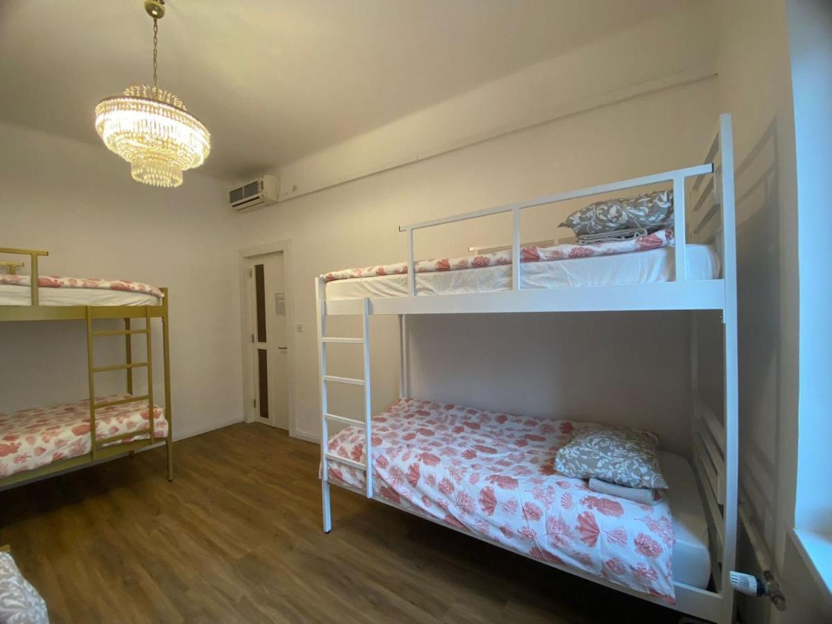 Rooms Miklosiceva Любляна Екстериор снимка