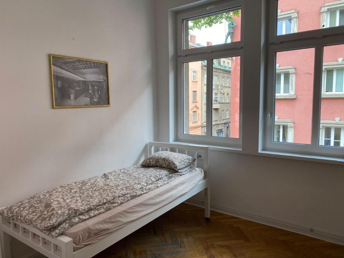 Rooms Miklosiceva Любляна Екстериор снимка