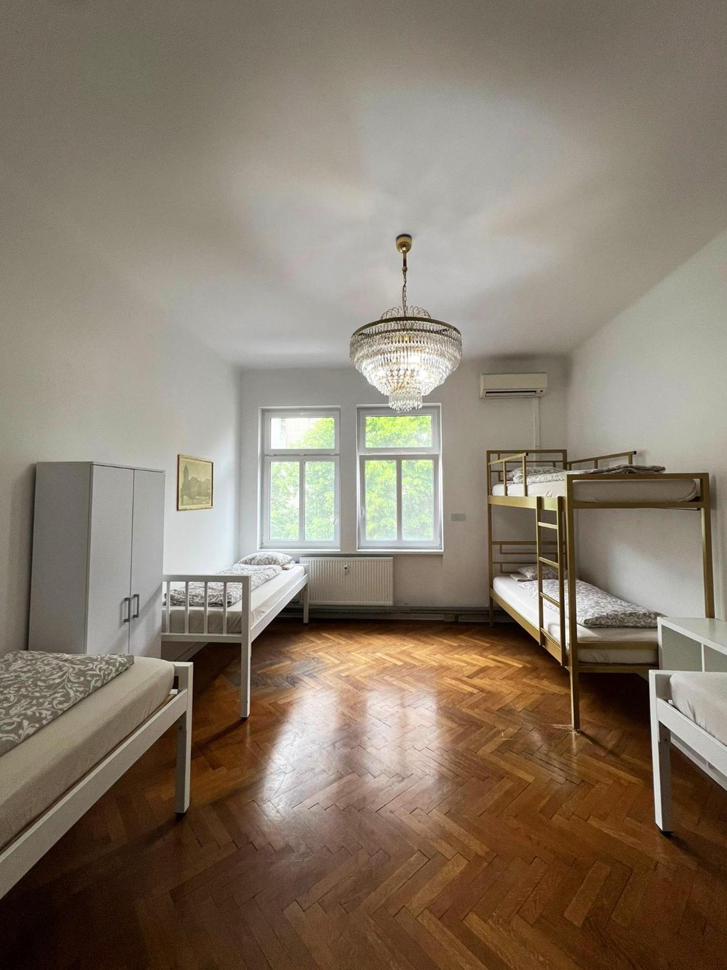 Rooms Miklosiceva Любляна Екстериор снимка