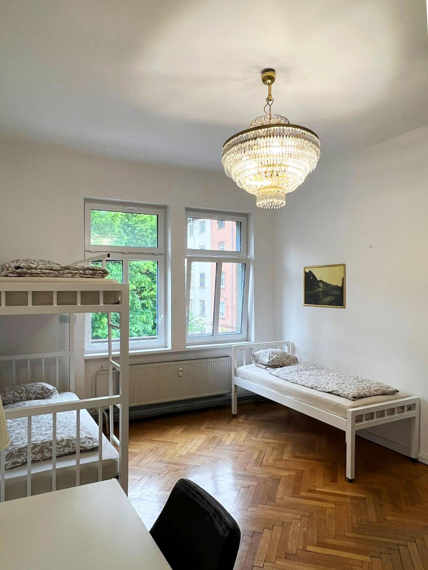 Rooms Miklosiceva Любляна Екстериор снимка