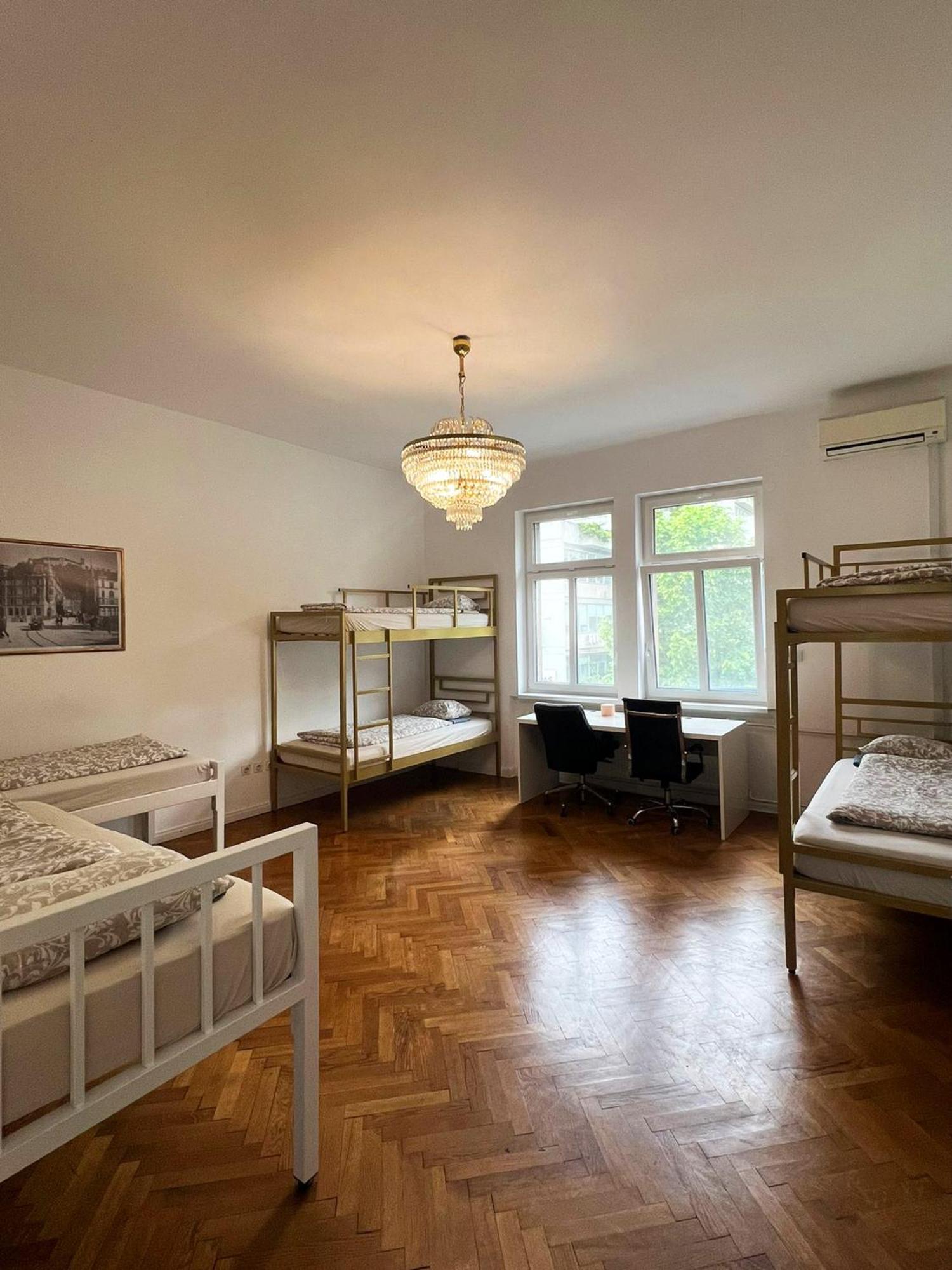 Rooms Miklosiceva Любляна Екстериор снимка